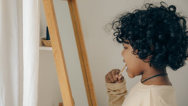 Make brushing a breeze with these cool kiddie brushes Make brushing a breeze with these cool kiddie brushes