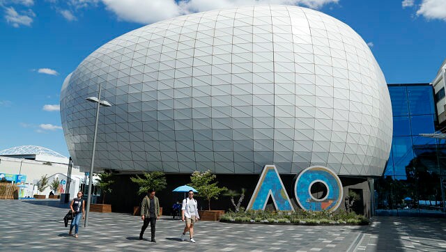 Australia Open warm-up events cancelled for Thursday after COVID-19 case Australia Open warm-up events cancelled for Thursday after COVID-19 case