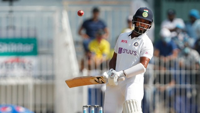 India vs England: Cheteshwar Pujara to not field on Day 2 of second Test after injuring hand India vs England: Cheteshwar Pujara to not field on Day 2 of second Test after injuring hand