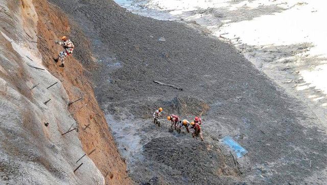 The Indo-Tibetan Border Police rescued 16 men from a tunnel in the Tapovan project but 125 were still missing. Uttarakhand chief minister Trivendra Singh Rawat said seven bodies were recovered. AP