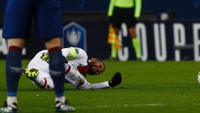 French Cup: Neymar walks off pitch during Paris Saint-Germain win with 'thigh pain' French Cup: Neymar walks off pitch during Paris Saint-Germain win with 'thigh pain'