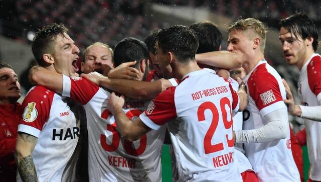 German Cup: Leverkusen upset by fourth-tier Rot-Weiss Essen, Borussia Dortmund survive VAR drama