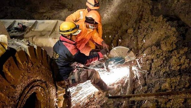 Uttarakhand floods: Rescuers begin widening hole in Tapovan tunnel to find missing people; toll rises to 38 Uttarakhand floods: Rescuers begin widening hole in Tapovan tunnel to find missing people; toll rises to 38