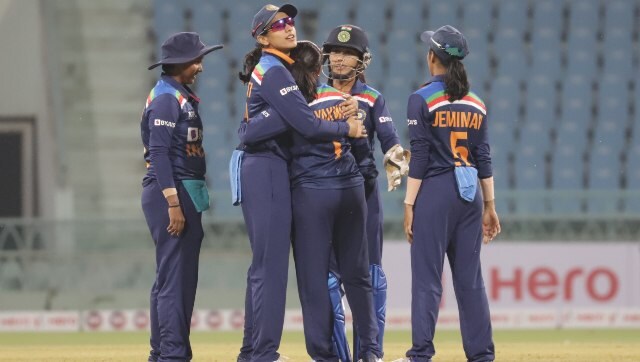India vs South Africa: Smriti Mandhana says hosts didn't deserve to win second T20I after poor fielding India vs South Africa: Smriti Mandhana says hosts didn't deserve to win second T20I after poor fielding