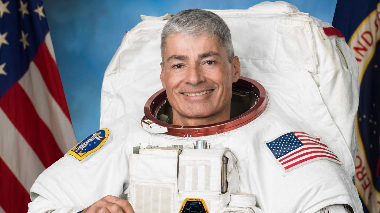  NASA astronaut Mark Vande Hei could spend one year onboard space station
