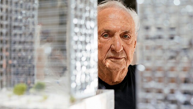 At 92, Pritzker Prize-winning architect Frank Gehry says he's too busy to retire: 'I enjoy this stuff'