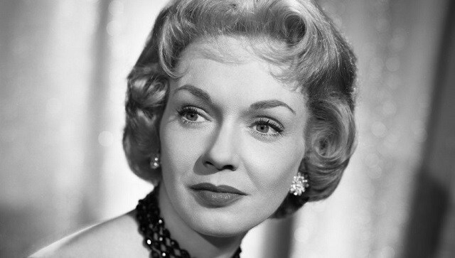 Gloria Henry, famed for her role of mother in TV series Dennis the Menace, dies at 98 Gloria Henry, famed for her role of mother in TV series Dennis the Menace, dies at 98