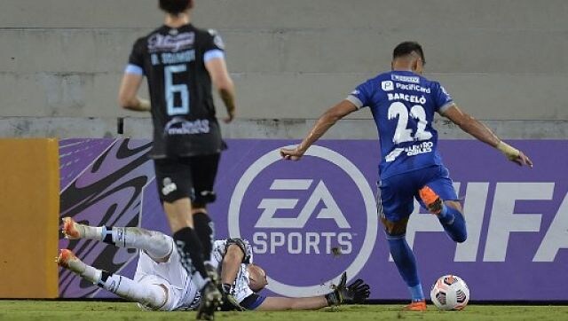 Macara goalkeeper Joaquin Pucheta sent off in Ecuadorian Serie A for urinating behind the goal