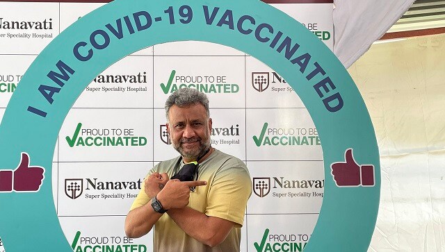 Anubhav Sinha receives first shot of coronavirus vaccine at Mumbai hospital Anubhav Sinha receives first shot of coronavirus vaccine at Mumbai hospital