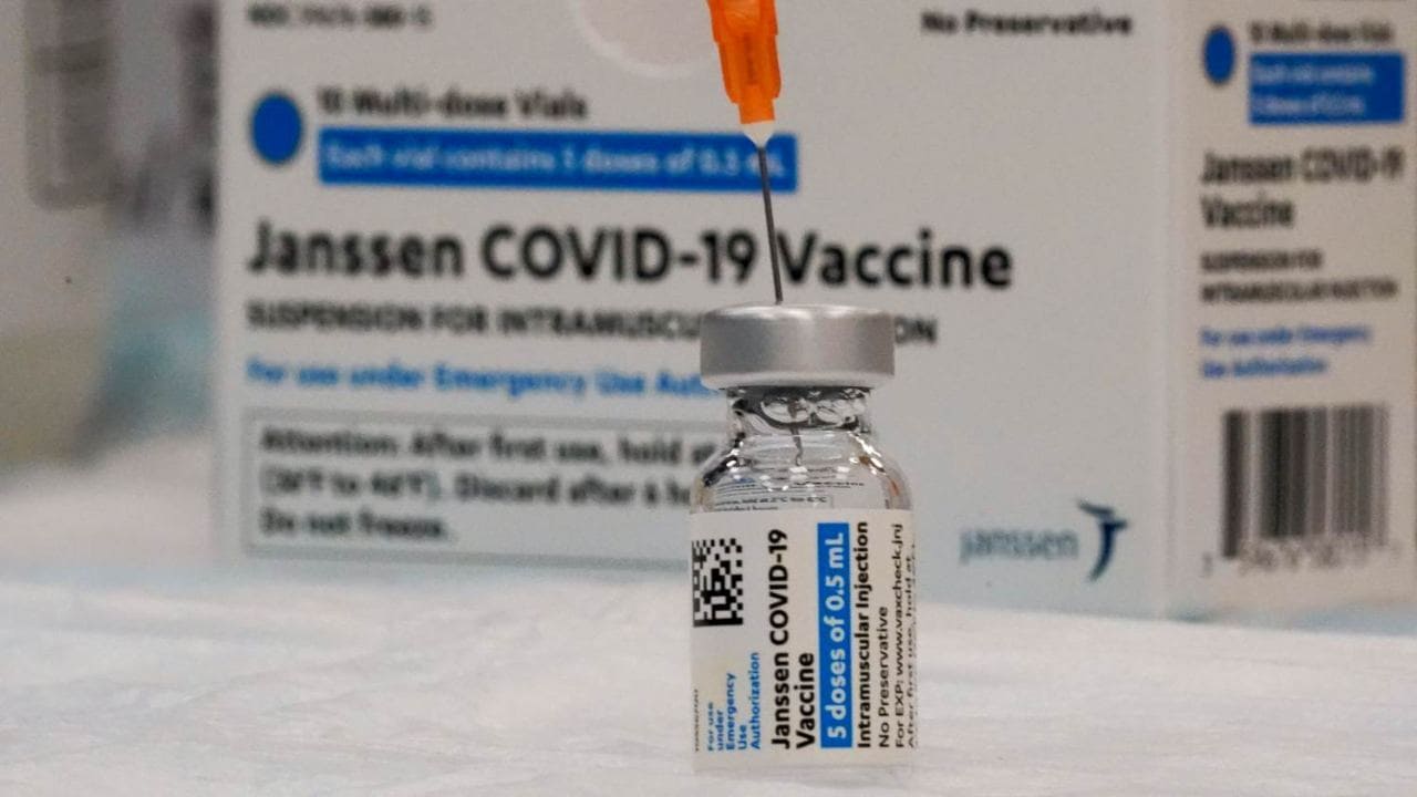  J&J COVID-19 vaccine in limbo as countries, experts seek evidence on blood clotting issue