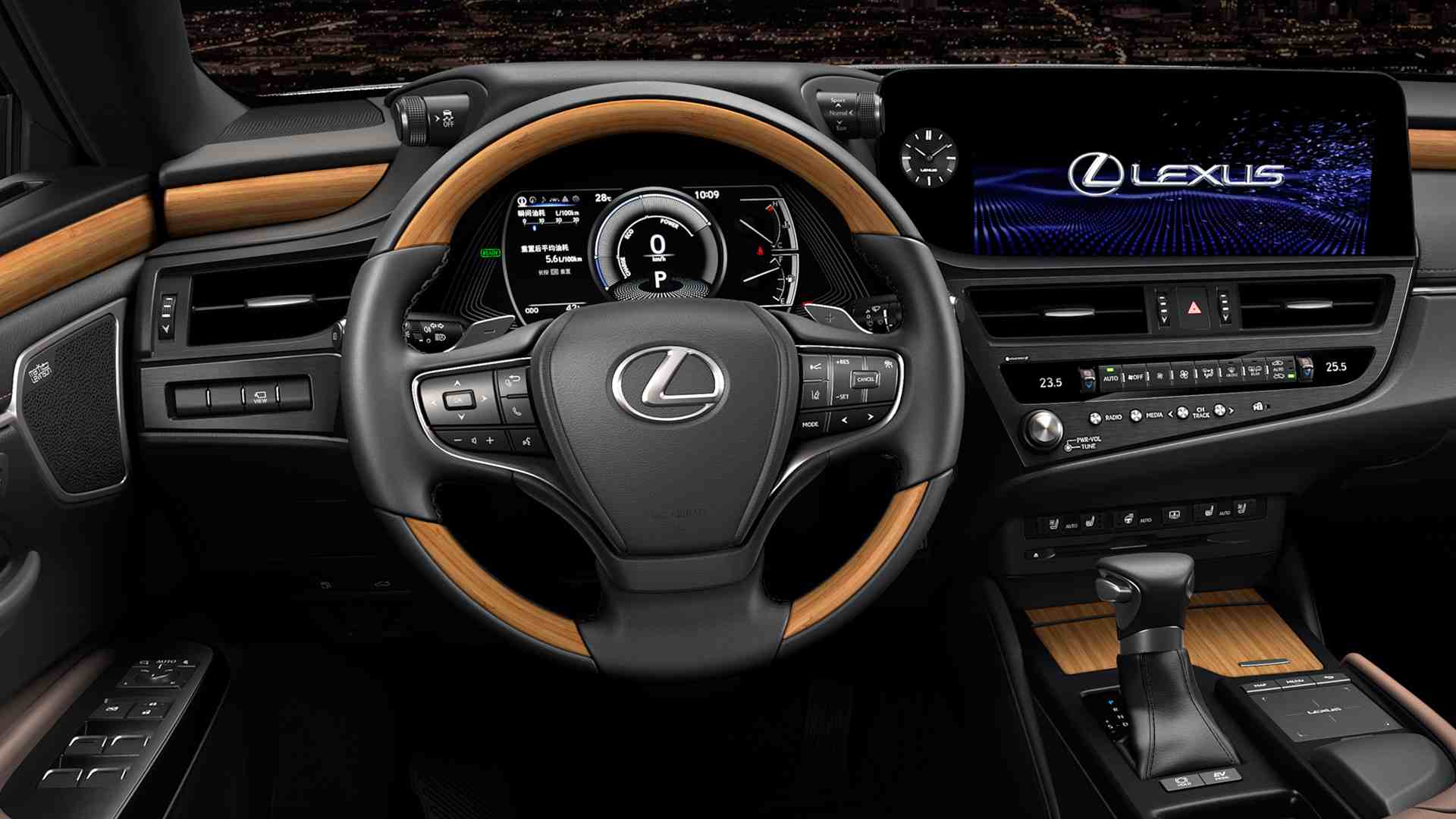 The main infotainment screen of the 2021 Lexus ES is now touch-operated. Image: Lexus
