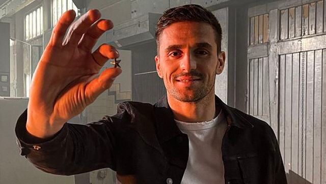 Dutch champions Ajax to melt down Eredivisie trophy and share with fans Dutch champions Ajax to melt down Eredivisie trophy and share with fans