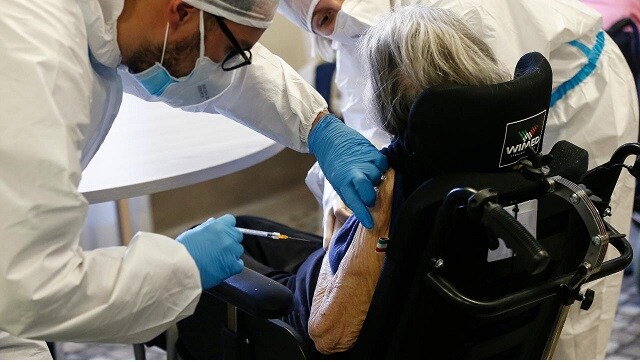 Joe Biden orders sweeping new vaccine mandates for 100 million Americans Joe Biden orders sweeping new vaccine mandates for 100 million Americans