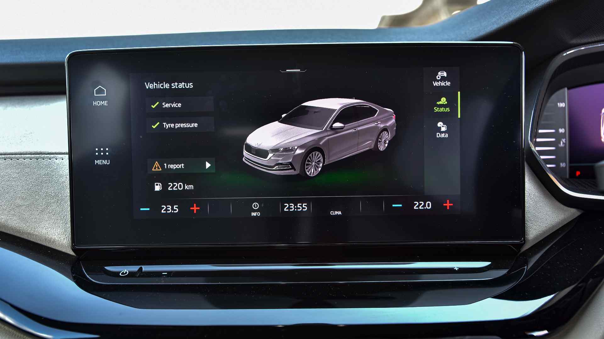 High-res 10-inch touchscreen in the 2021 Skoda Octavia is crisp and easy to use. Image: Overdrive/Anis Shaikh