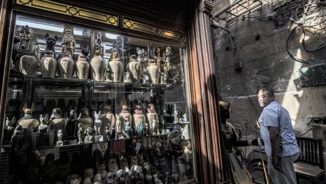 Souvenir shops in Egypt pin hopes on resurgence of tourism after business being impacted due to COVID-19 Souvenir shops in Egypt pin hopes on resurgence of tourism after business being impacted due to COVID-19