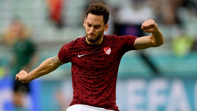 Serie A: Turkish midfielder Hakan Calhanoglu confirms upcoming move from AC Milan to rivals Inter