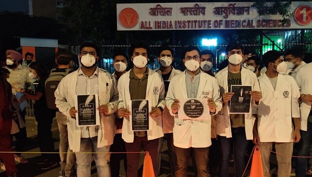 AIIMS, Safdarjung resident doctors hold candle march to support Madhya Pradesh doctors’ demand for stipend hikes