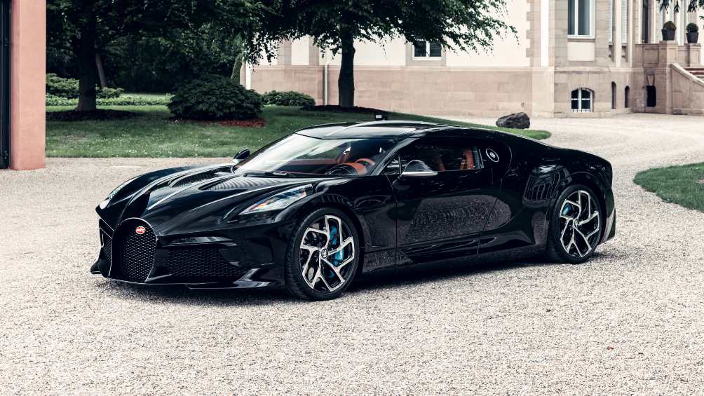 The Bugatti La Voiture Noire is based on the Chiron hypercar but features fully bespoke bodywork. Image: Bugatti