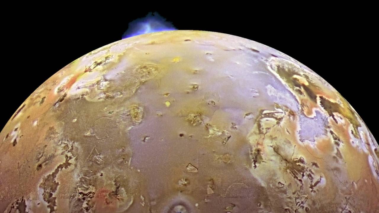 A volcanic eruption on Jupiter’s moon Io. Image credit: NASA/JPL/DLR