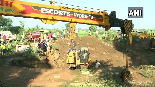 MP well collapse kills 11, 19 rescued; PM announces Rs 2 lakh ex-gratia to kin of deceased