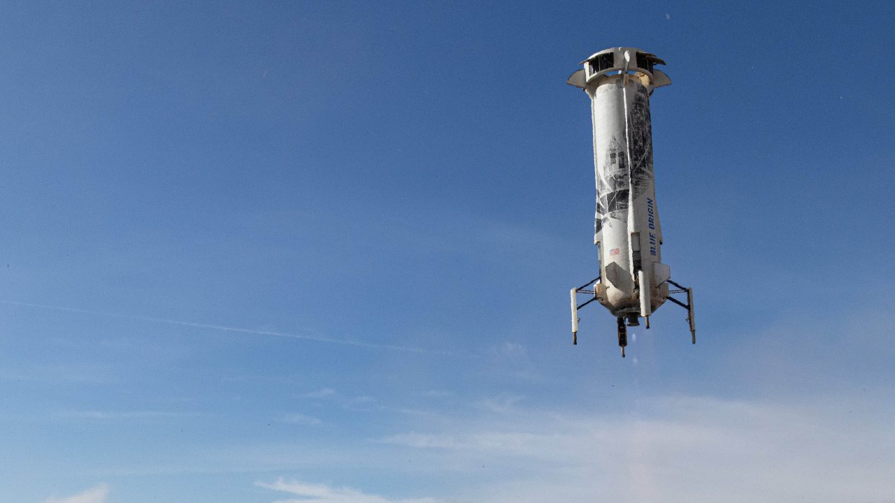 The New Shepard booster lands after the vehicle's flight on Dec. 11, 2019. Credits: Blue Origin