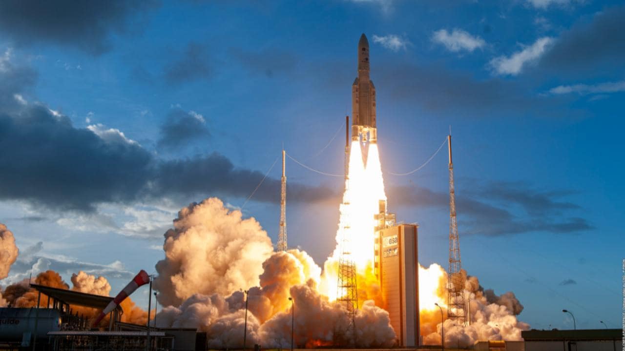 The the Eutelsat Quantum satellite was launched onboard an Ariane 5 rocket from French Guiana. Image credit: Twitter/ Stéphane Israël @arianespaceceo