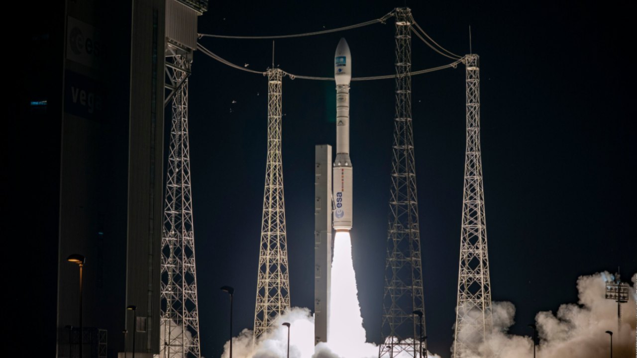 The Vega rocket launches with an earth observation satellite and four other mini cubesats. Image credit: Twitter/@Arianespace 