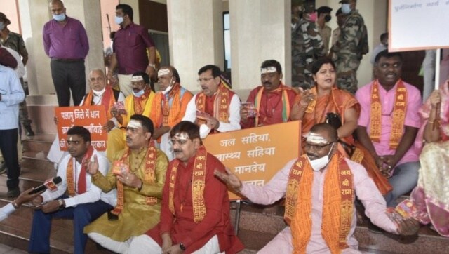 Protests for 3rd straight day over Namaz room in Jharkhand House, BJP demands 30 mins for Hanuman Chalisa