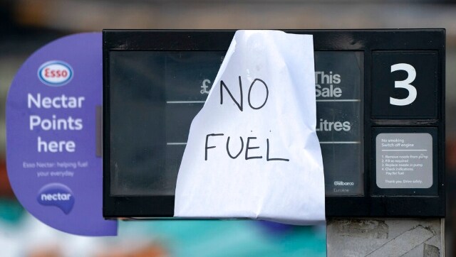 UK readies soldiers to help ease fuel supply problems at pumps caused by shortage of truck drivers UK readies soldiers to help ease fuel supply problems at pumps caused by shortage of truck drivers