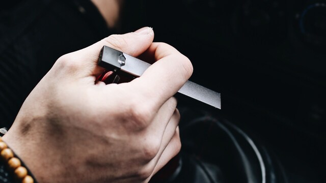 FDA delays decision to ban Juul while rejecting the sale of 950,000 e-cigarettes brands, products