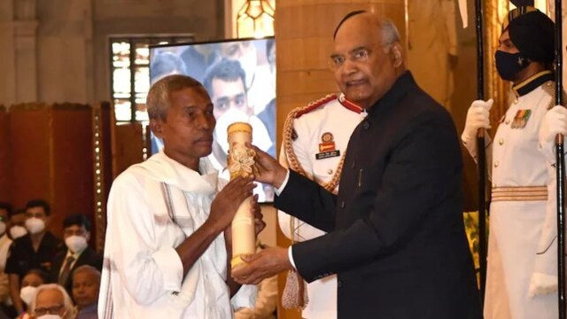 Harekala Hajabba, orange vendor from Karnataka, awarded Padma Shri; all you need to know about him Harekala Hajabba, orange vendor from Karnataka, awarded Padma Shri; all you need to know about him
