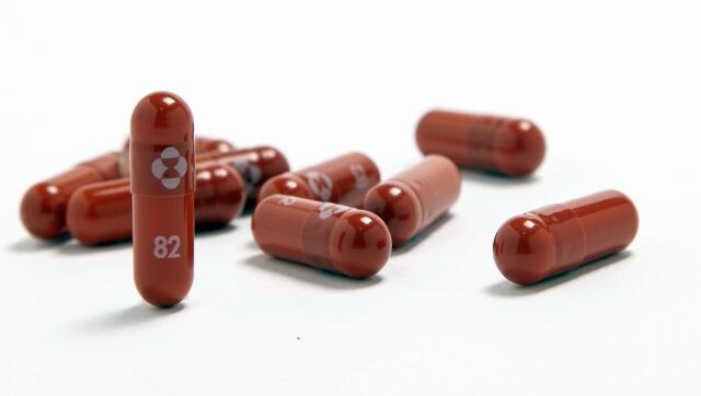 US panel backs first-of-a-kind COVID-19 pill from Merck with 13-10 vote US panel backs first-of-a-kind COVID-19 pill from Merck with 13-10 vote