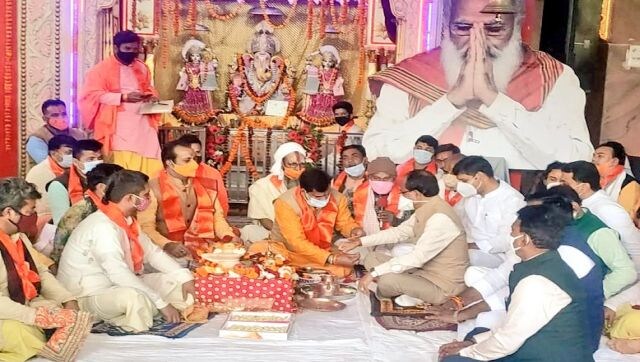 BJP leaders hold special prayers for Narendra Modi's long life after Punjab security breach BJP leaders hold special prayers for Narendra Modi's long life after Punjab security breach