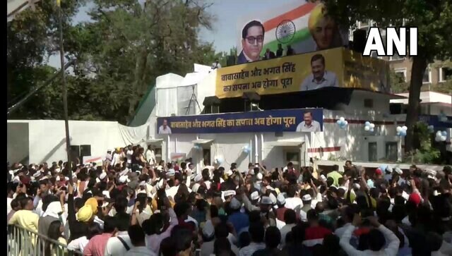 Punjab Assembly election results: Ecstatic party workers dance to 'Ik Mauka Dena Appa Kejriwal Nu, Ik Mauka Dena Bhagwant Mann Nu’ Punjab Assembly election results: Ecstatic party workers dance to 'Ik Mauka Dena Appa Kejriwal Nu, Ik Mauka Dena Bhagwant Mann Nu’
