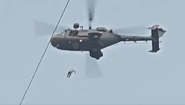 In Video: Man falls to death during rescue operation in Jharkhand's Deoghar In Video: Man falls to death during rescue operation in Jharkhand's Deoghar