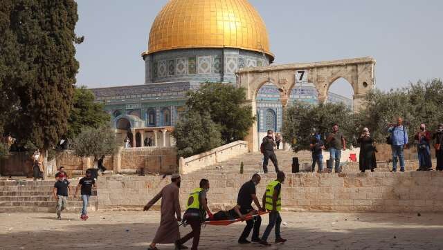 Jerusalem: More than 150 hurt in clashes with Israeli security forces at Al-Aqsa mosque Jerusalem: More than 150 hurt in clashes with Israeli security forces at Al-Aqsa mosque