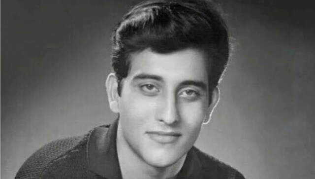 Vinod Khanna death anniversary: Here are five best films of the charming actor Vinod Khanna death anniversary: Here are five best films of the charming actor
