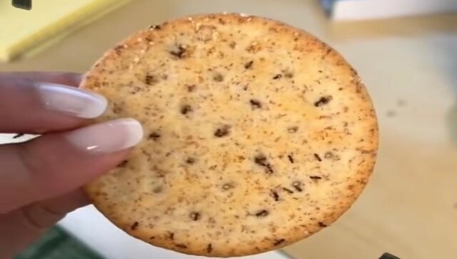 Watch video: Woman mistakenly eats biscuits covered in ants thinking they were seeds Watch video: Woman mistakenly eats biscuits covered in ants thinking they were seeds