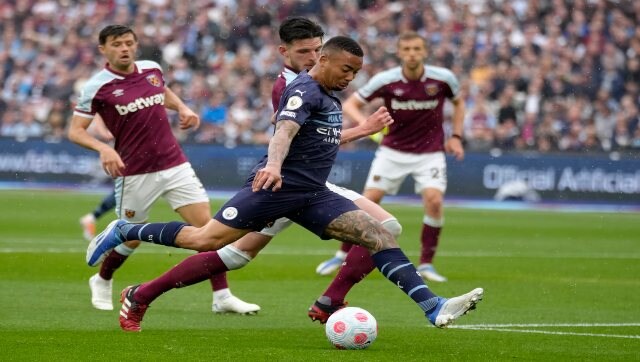 Premier League: Manchester City comeback keeps title in their hands, Spurs into top four Premier League: Manchester City comeback keeps title in their hands, Spurs into top four