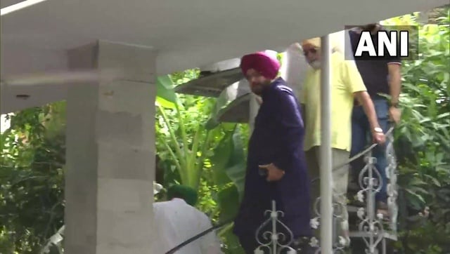 Road rage case: Navjot Singh Sidhu surrenders to Patiala court Road rage case: Navjot Singh Sidhu surrenders to Patiala court