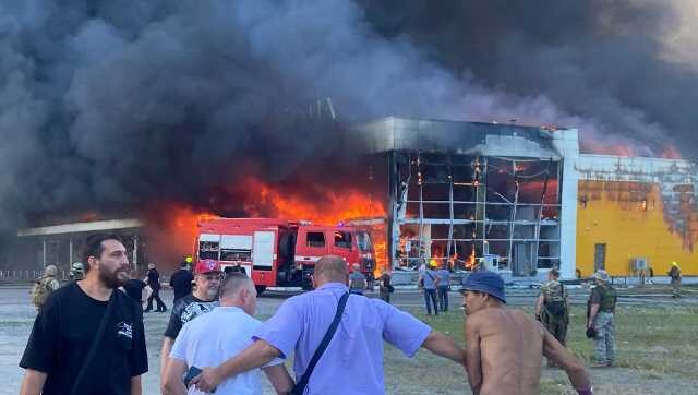 Ukraine: 16 killed, 59 wounded in Russian missile strike on crowded mall in Kremenchuk