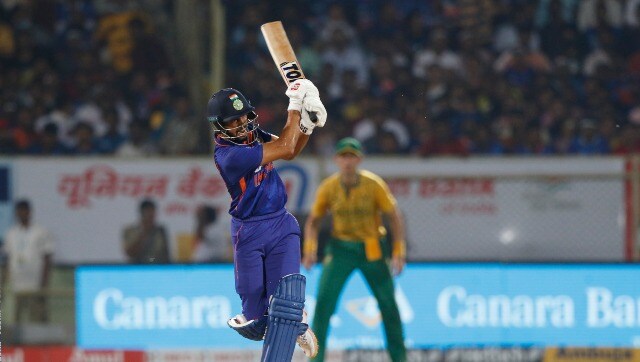 India vs South Africa: Ruturaj Gaikwad smashes Anrich Nortje for five consecutive fours in third T20I India vs South Africa: Ruturaj Gaikwad smashes Anrich Nortje for five consecutive fours in third T20I