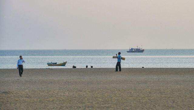 Mumbai rains: Beaches to remain open from 6 am to 10 am only Mumbai rains: Beaches to remain open from 6 am to 10 am only