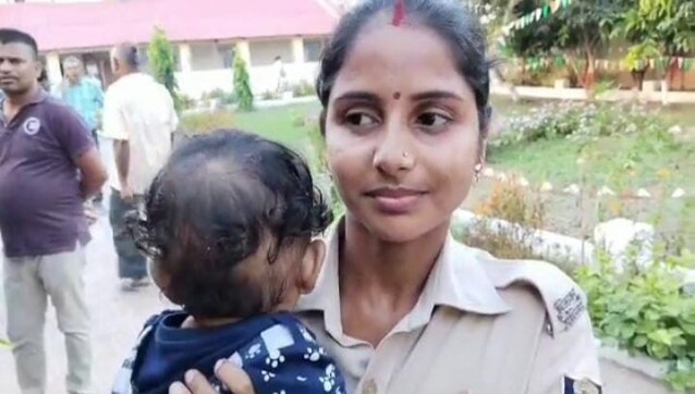 Bihar: Woman constable clears BPSC exam, set to become DSP Bihar: Woman constable clears BPSC exam, set to become DSP