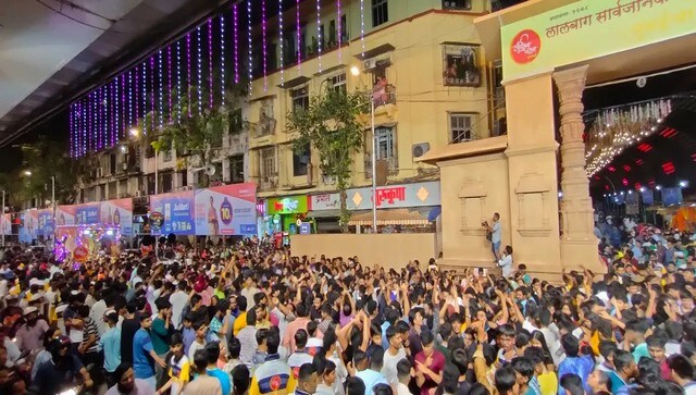 People in a procession carried out for Mumbaicha Raja. Image Courtesy: Lalbaug Sarvajanik Utsav Mandal People in a procession carried out for Mumbaicha Raja. Image Courtesy: Lalbaug Sarvajanik Utsav Mandal