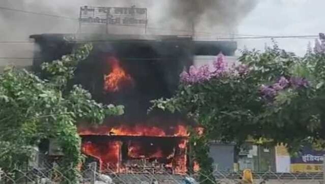 10 dead in a massive fire at a hospital in Madhya Pradesh's Jabalpur 10 dead in a massive fire at a hospital in Madhya Pradesh's Jabalpur