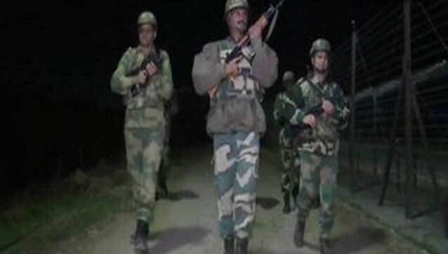 BSF arrests Pakistani intruder along Jammu-Kashmir international border BSF arrests Pakistani intruder along Jammu-Kashmir international border