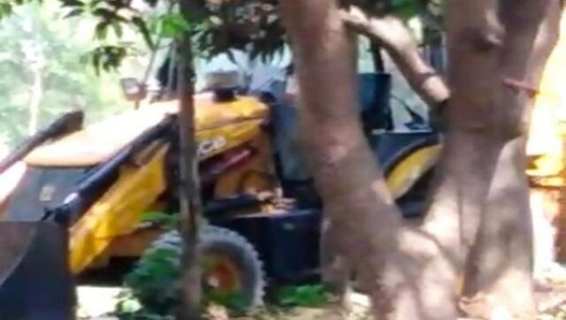 Uttar Pradesh: In-laws deny entry to woman, police call bulldozer