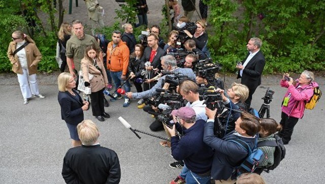 Sweden: Citizens vote in tight election race as far-right surges