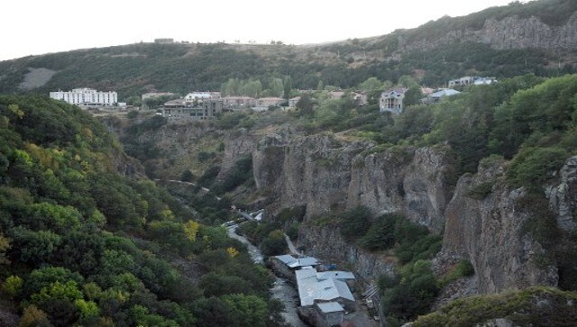 Armenia-Azerbaijan clashes: More than 200 dead this week